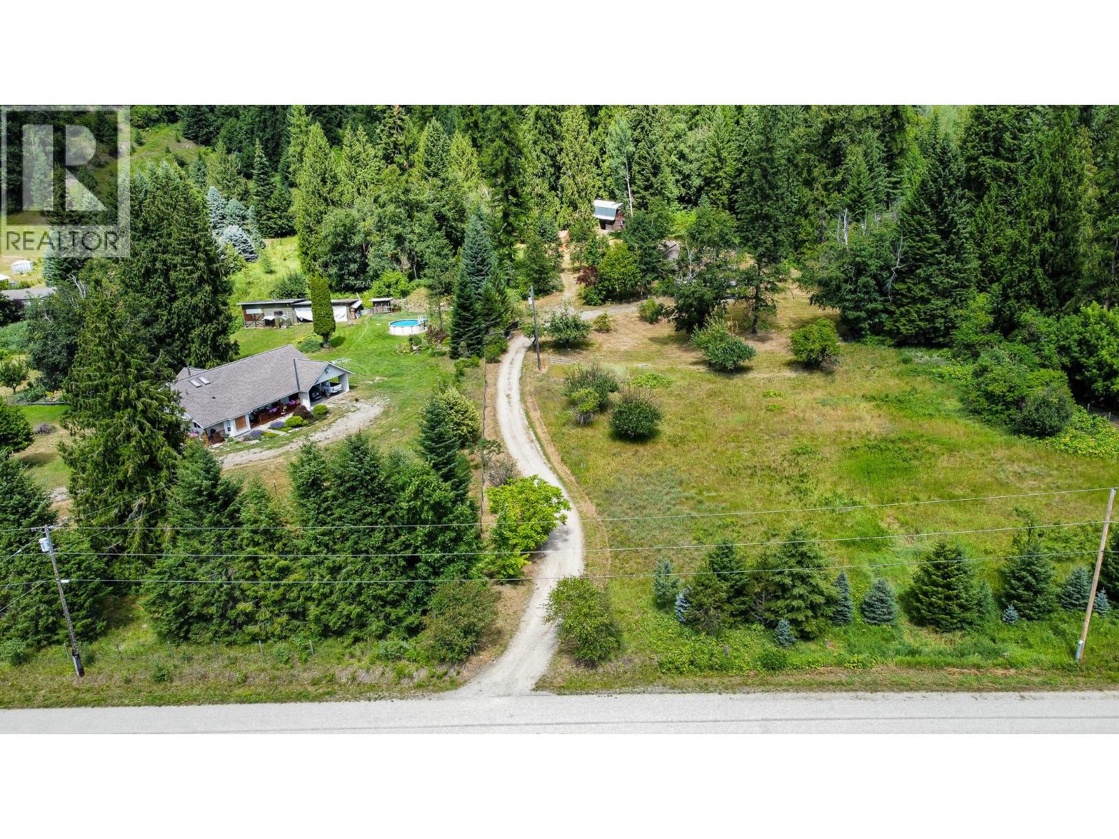 3026 Upper Slocan Park Road, Slocan Park, British Columbia  V0G 2E0 - Photo 6 - 10358195