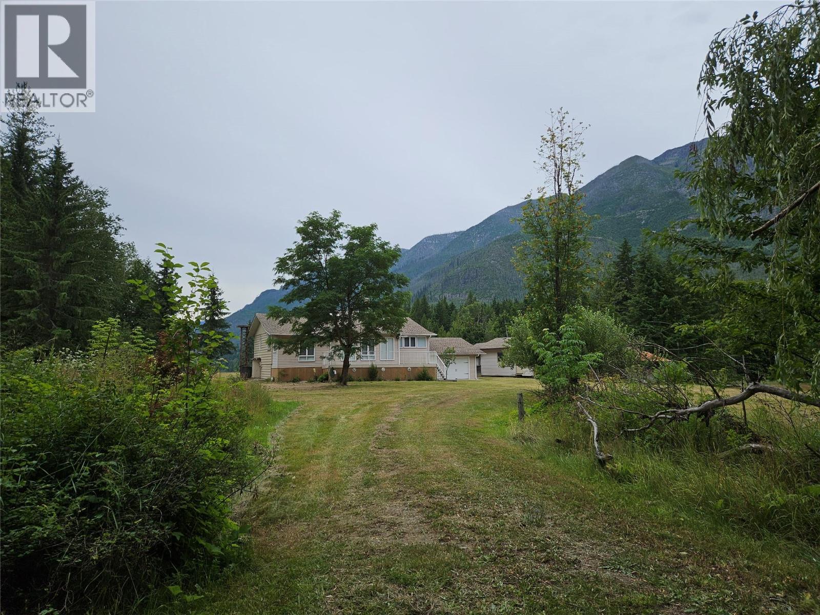 145 Mostyn Road, Arrow Park, British Columbia  V0G 1R1 - Photo 24 - 10358231