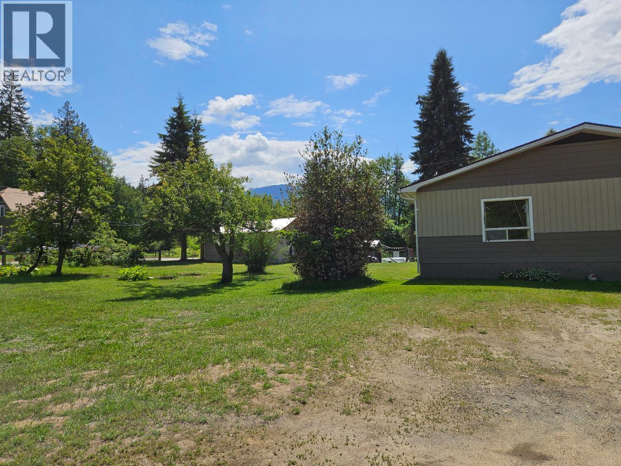 432 Alexander Road, Nakusp, British Columbia  V0G 1R1 - Photo 32 - 10358342
