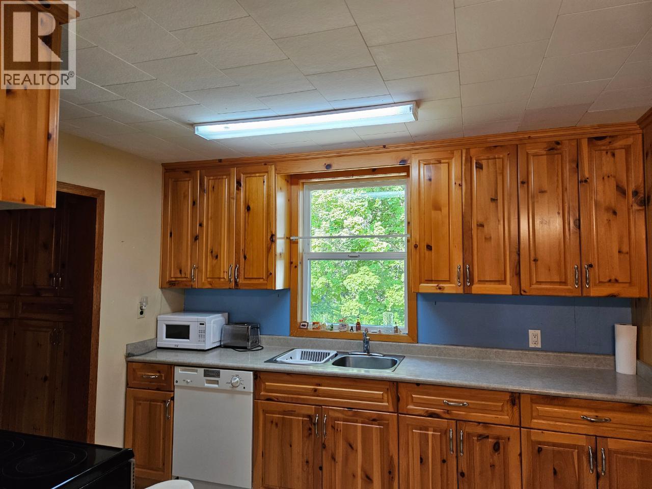 432 Alexander Road, Nakusp, British Columbia  V0G 1R1 - Photo 7 - 10358342