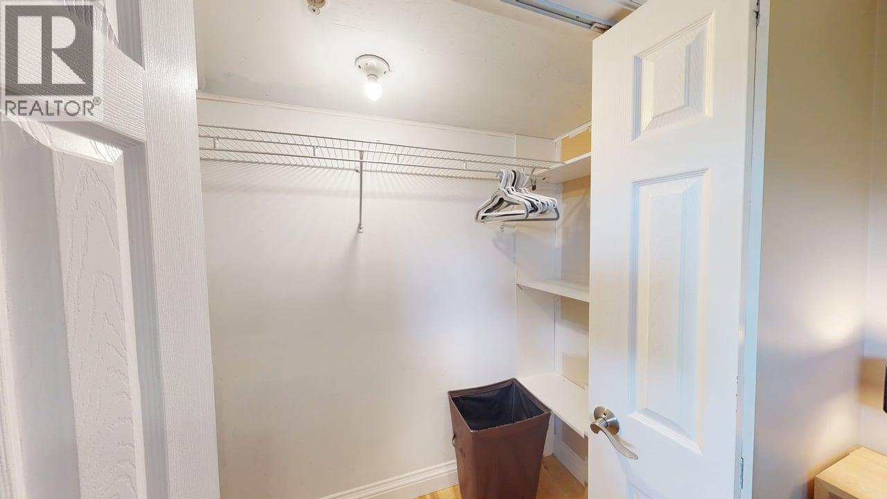 2044 Washington Street Unit# 8, Rossland, British Columbia  V0G 1Y0 - Photo 11 - 10358266