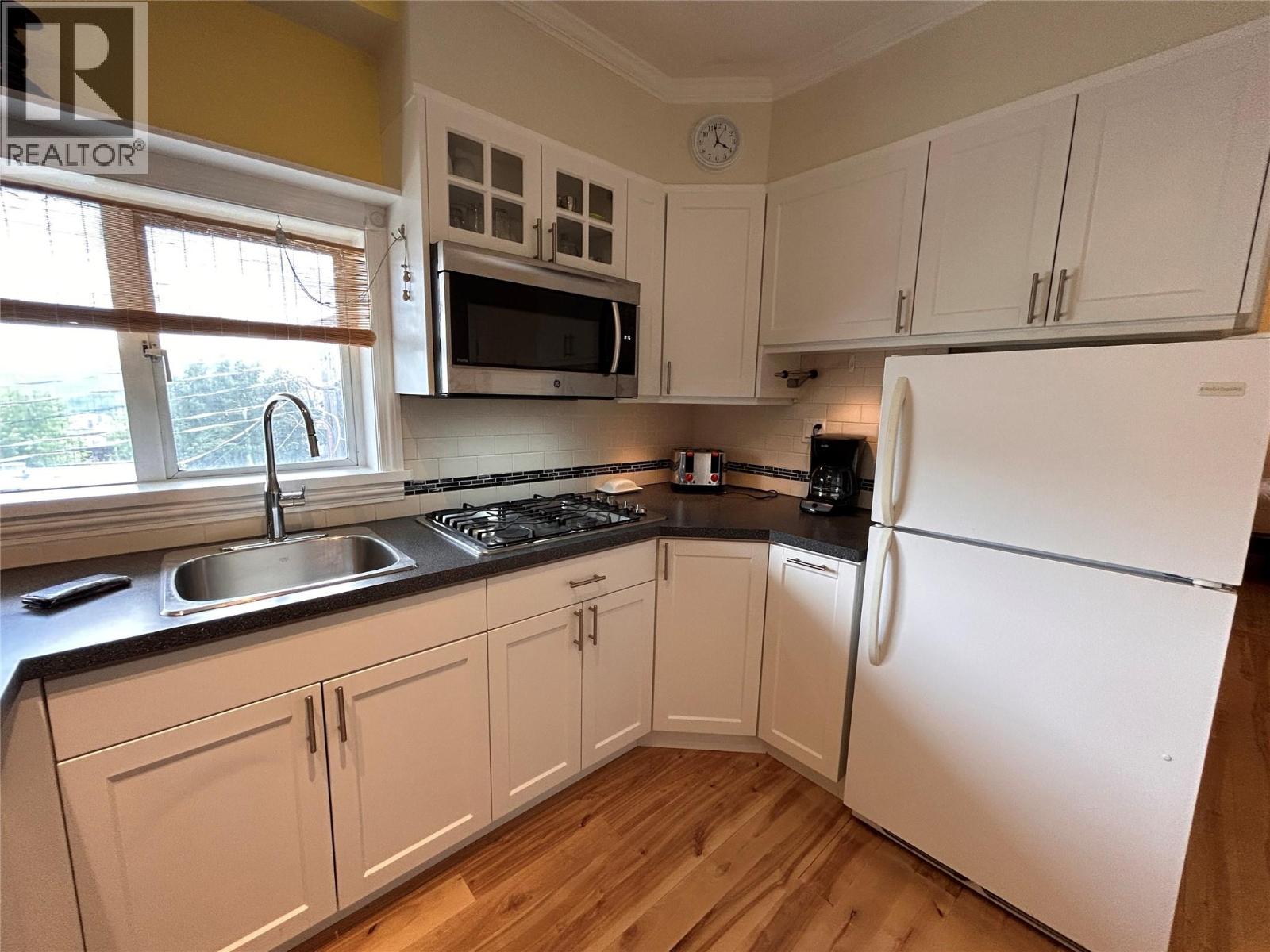 2044 Washington Street Unit# 8, Rossland, British Columbia  V0G 1Y0 - Photo 24 - 10358266