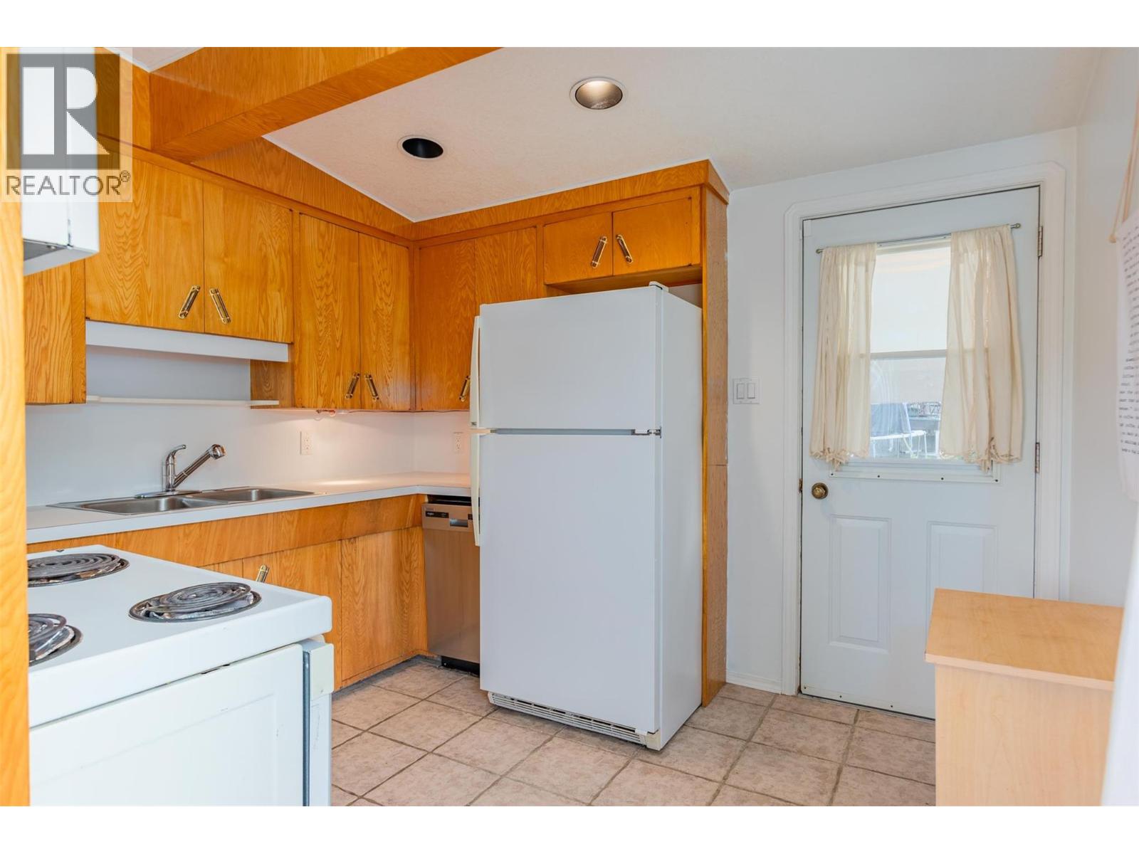 511 Forrest Drive, Warfield, British Columbia  V1R 2H3 - Photo 10 - 10358357