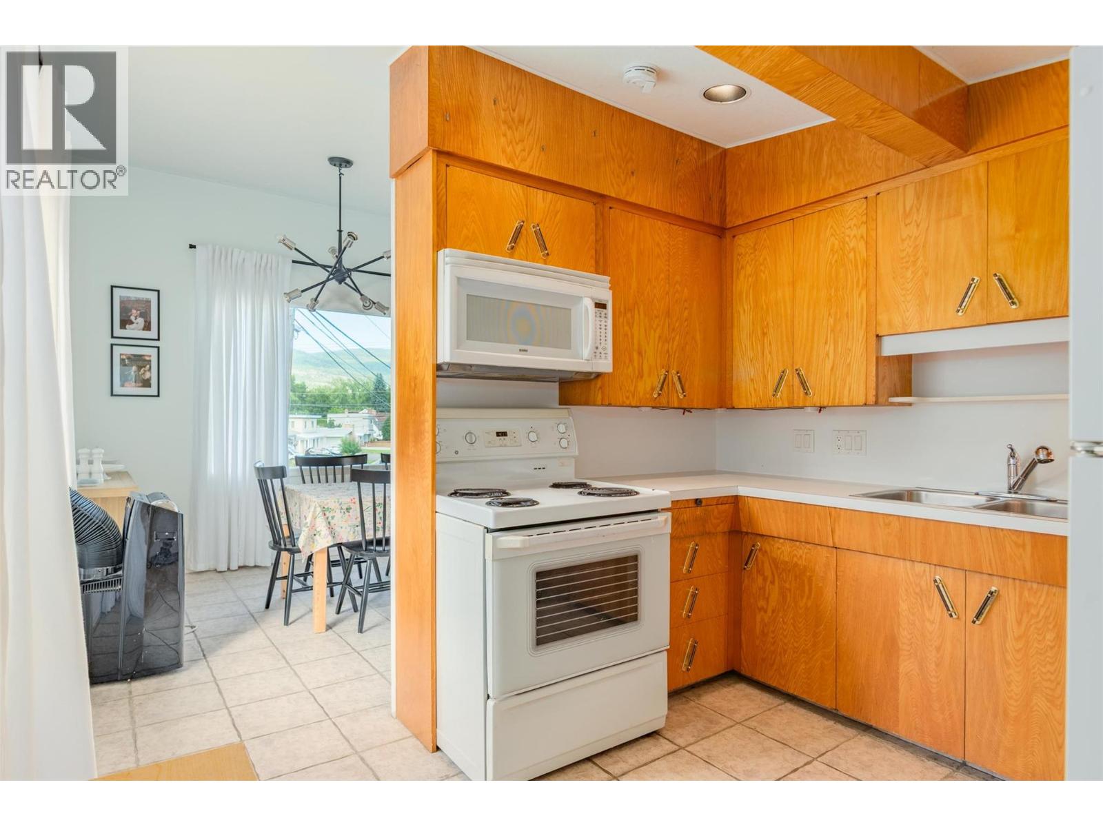 511 Forrest Drive, Warfield, British Columbia  V1R 2H3 - Photo 11 - 10358357