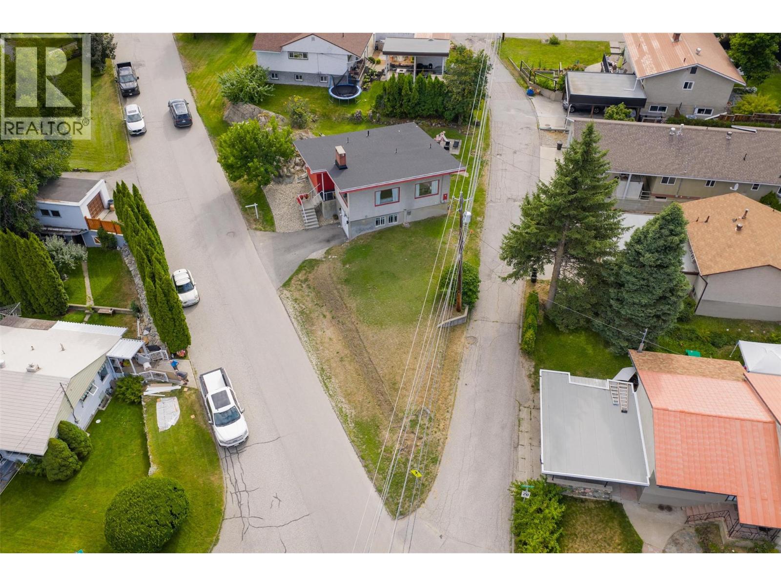 511 Forrest Drive, Warfield, British Columbia  V1R 2H3 - Photo 2 - 10358357