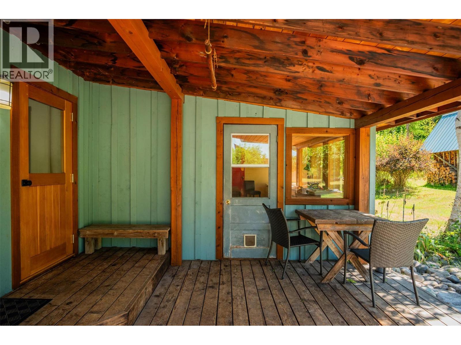 6042 Woodward Road, Winlaw, British Columbia  V0G 2G0 - Photo 11 - 10358191