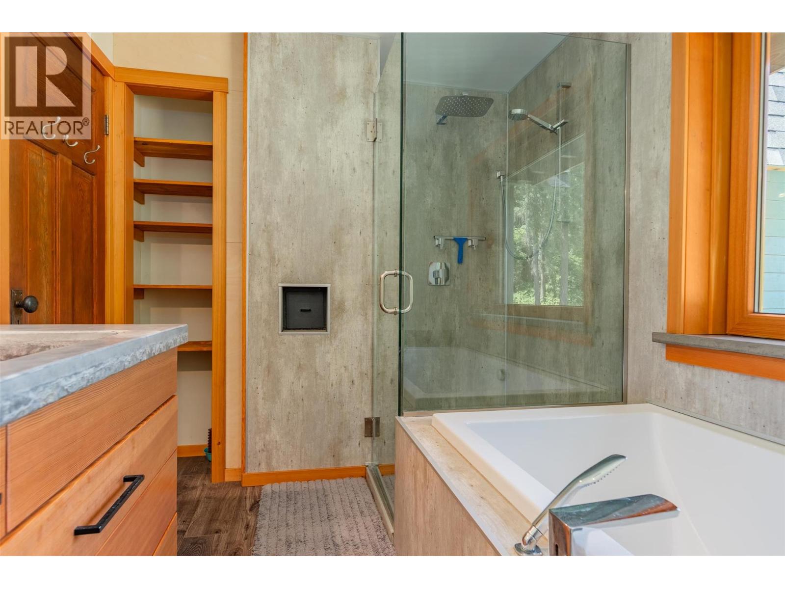 6042 Woodward Road, Winlaw, British Columbia  V0G 2G0 - Photo 20 - 10358191