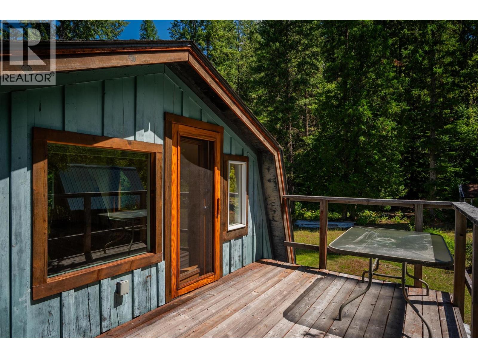 6042 Woodward Road, Winlaw, British Columbia  V0G 2G0 - Photo 31 - 10358191
