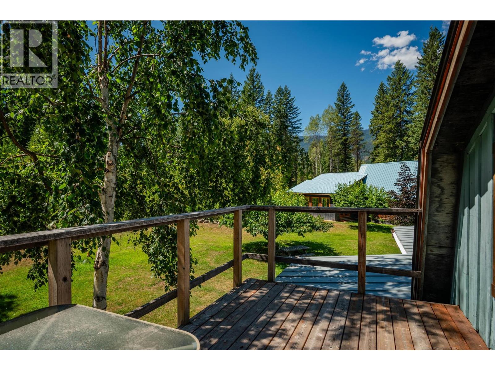 6042 Woodward Road, Winlaw, British Columbia  V0G 2G0 - Photo 32 - 10358191