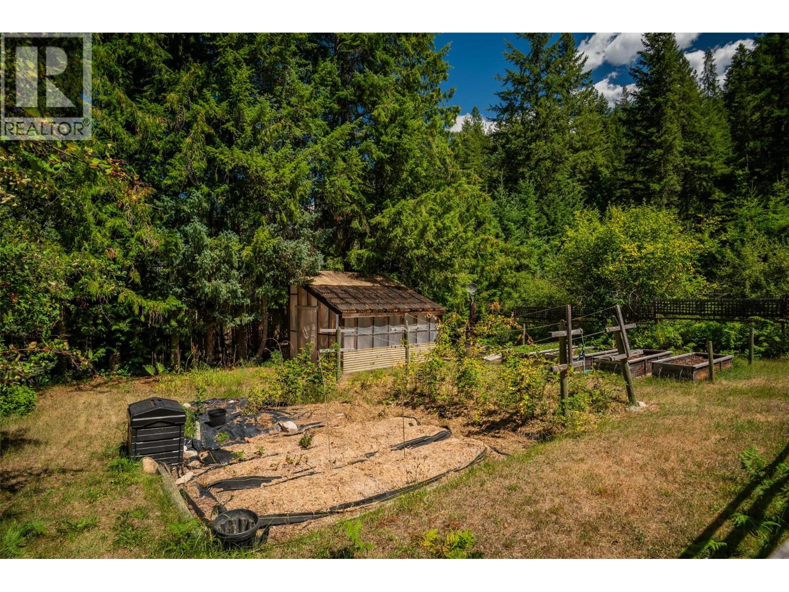 6042 Woodward Road, Winlaw, British Columbia  V0G 2G0 - Photo 43 - 10358191