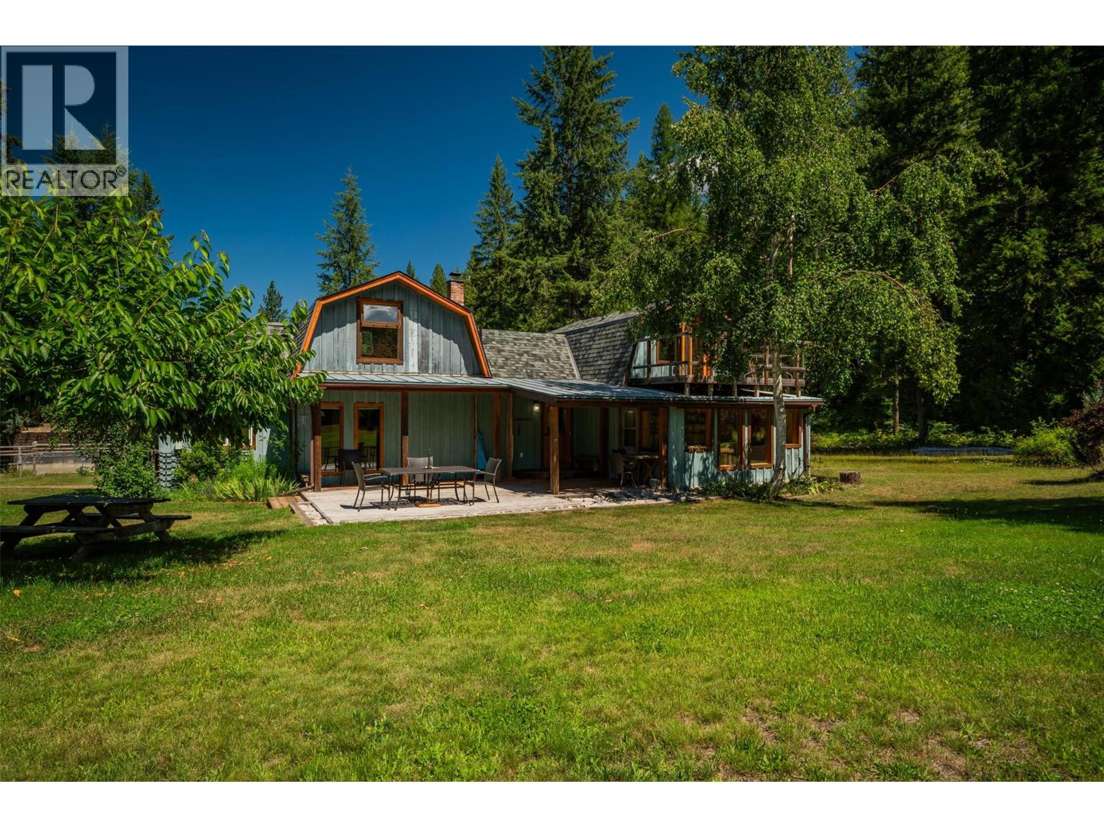 6042 Woodward Road, Winlaw, British Columbia  V0G 2G0 - Photo 6 - 10358191