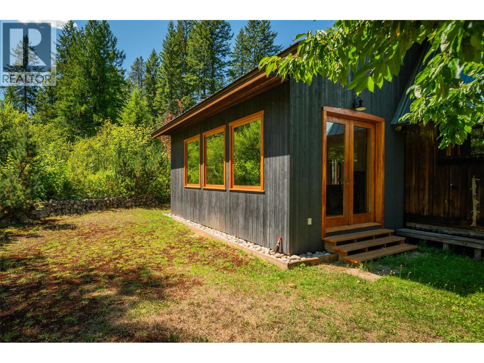 6042 Woodward Road, Winlaw, British Columbia  V0G 2G0 - Photo 60 - 10358191