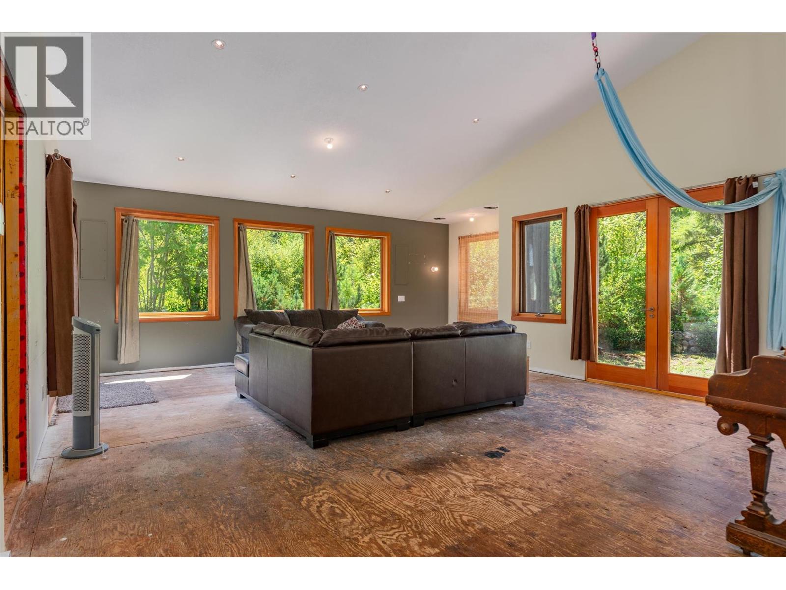 6042 Woodward Road, Winlaw, British Columbia  V0G 2G0 - Photo 64 - 10358191