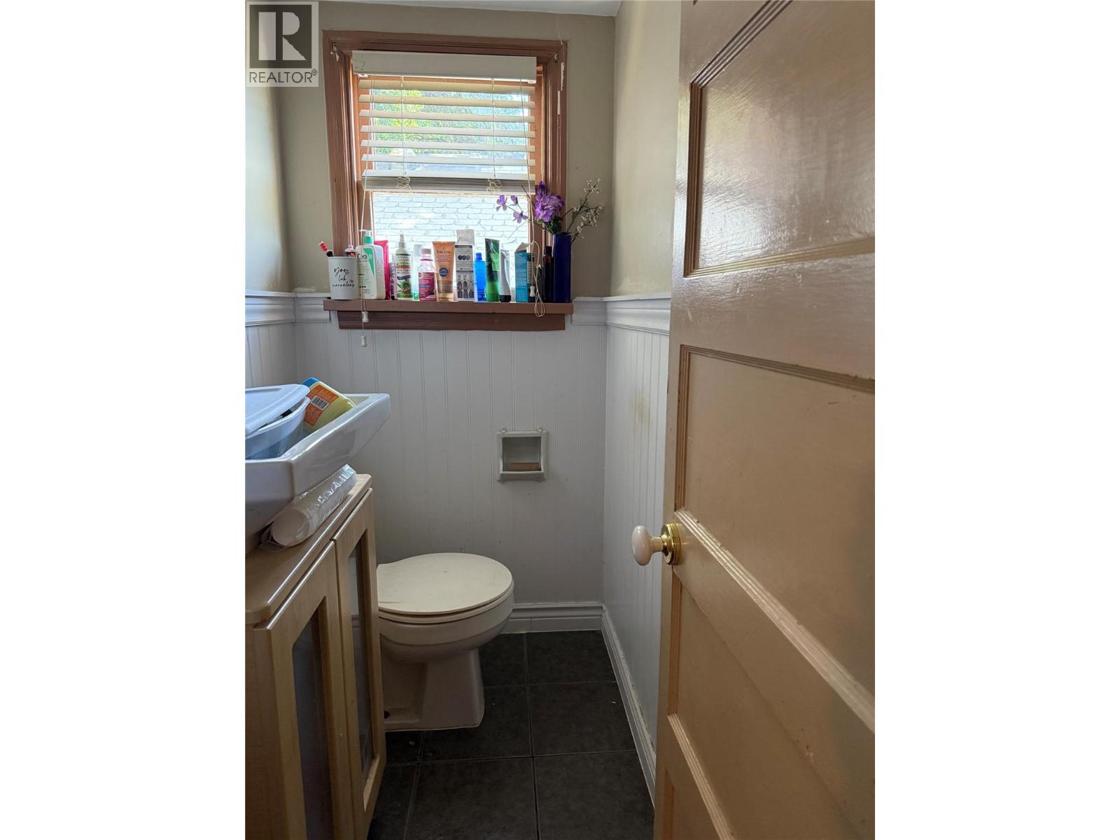 954 Glover Road, Trail, British Columbia  V1R 3J9 - Photo 20 - 10358165