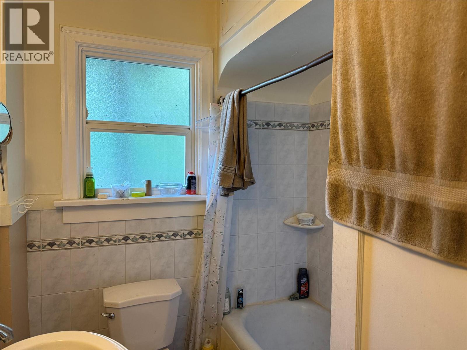 2126 Topping Street, Trail, British Columbia  V1R 4G5 - Photo 18 - 10358425