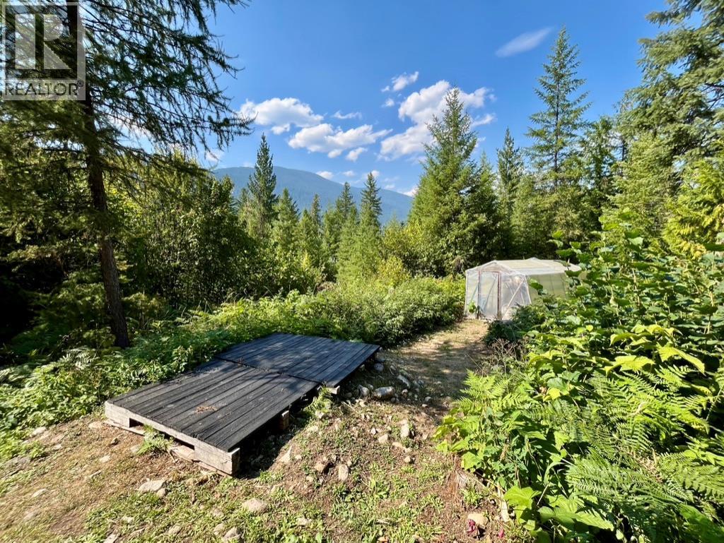 5940 Cedar Creek Road, Winlaw, British Columbia  V0G 2J0 - Photo 27 - 10358431