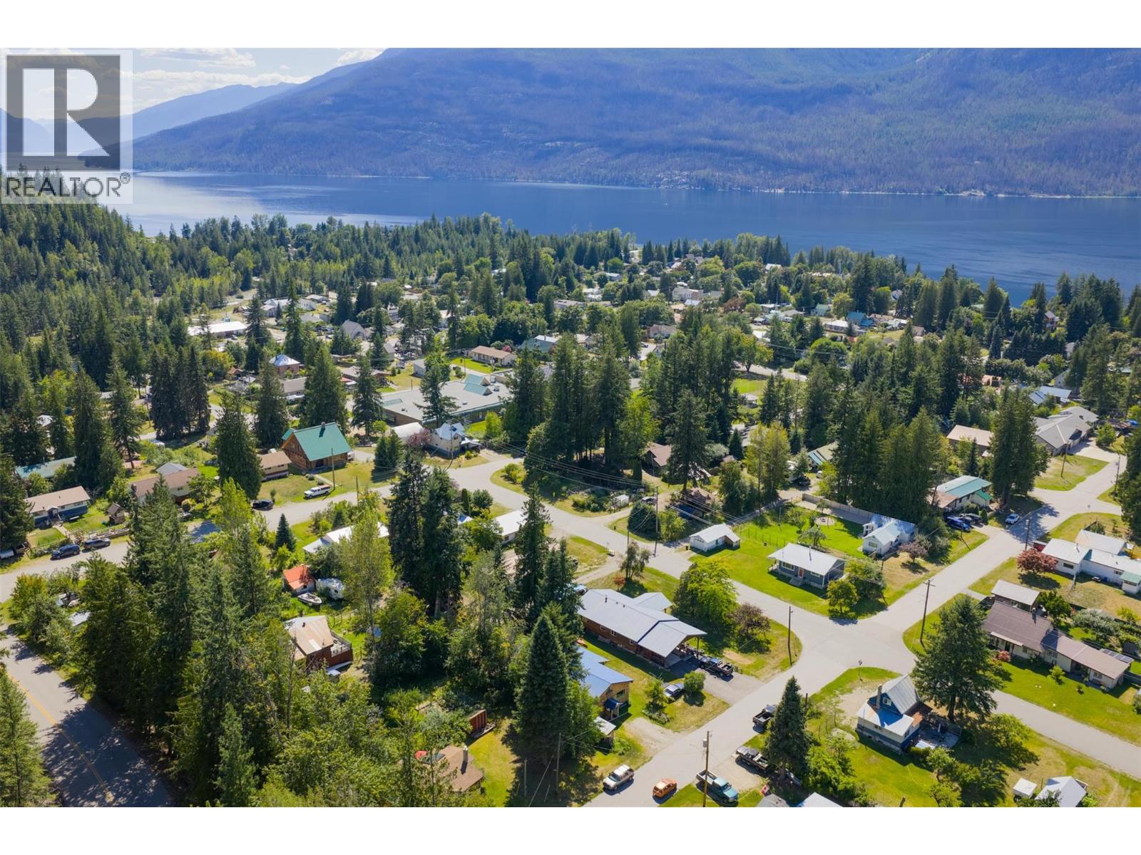 711 9th Avenue, New Denver, British Columbia  V0G 1S0 - Photo 38 - 10358216
