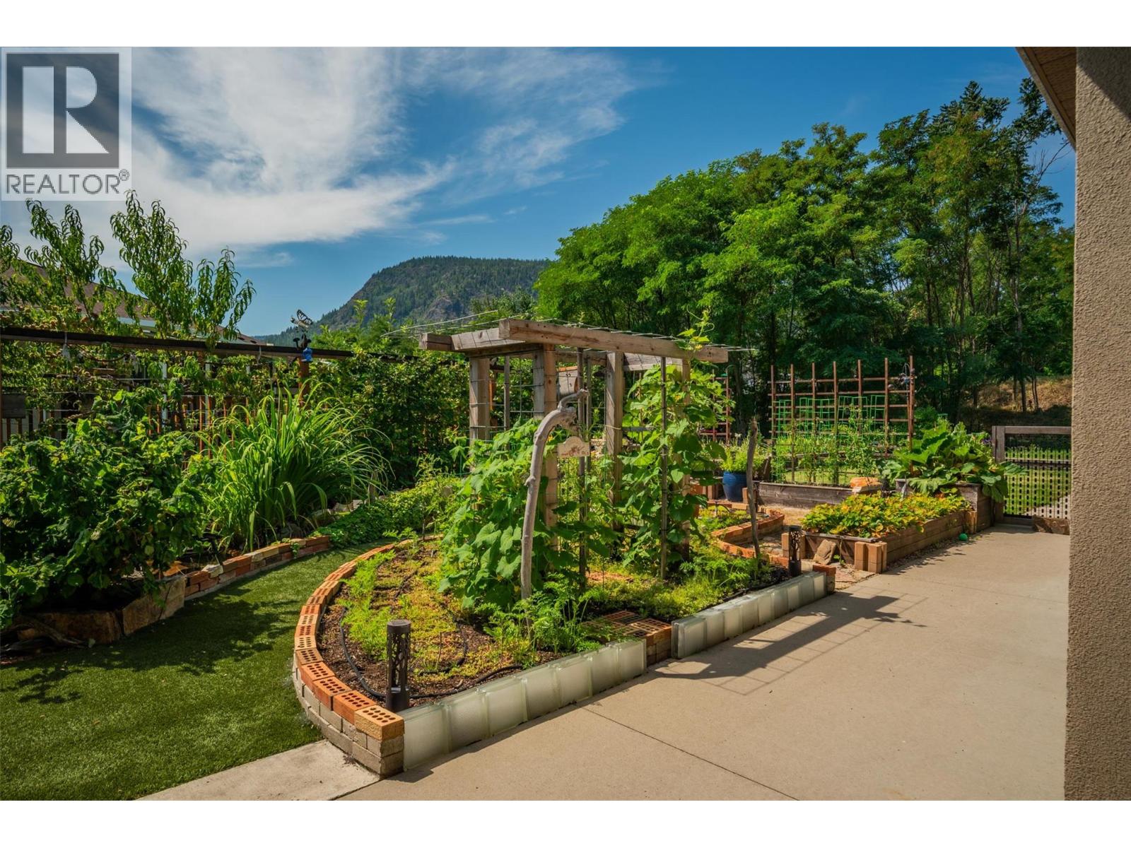 7150 Devito Drive, Trail, British Columbia  V1R 4W2 - Photo 41 - 10358419