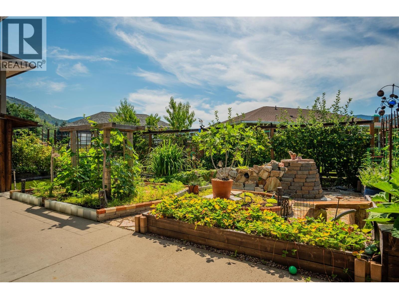 7150 Devito Drive, Trail, British Columbia  V1R 4W2 - Photo 42 - 10358419