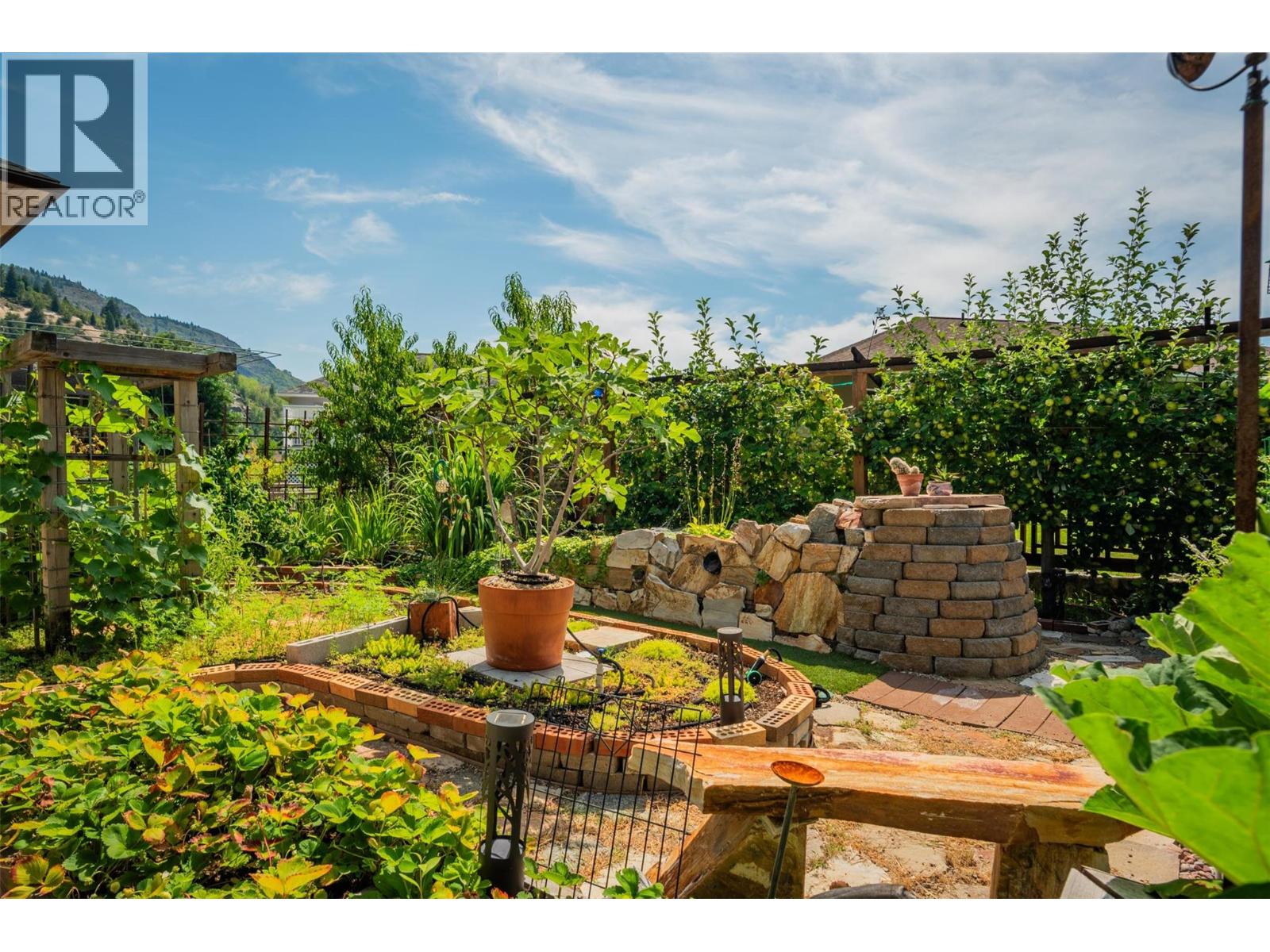 7150 Devito Drive, Trail, British Columbia  V1R 4W2 - Photo 43 - 10358419