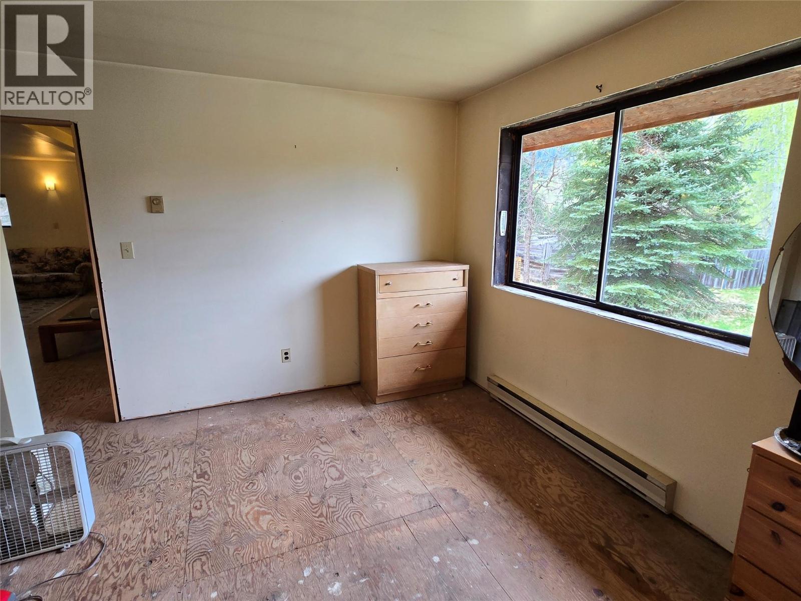 6268 Picard Road, Appledale, British Columbia  V0G 2J0 - Photo 17 - 10358538