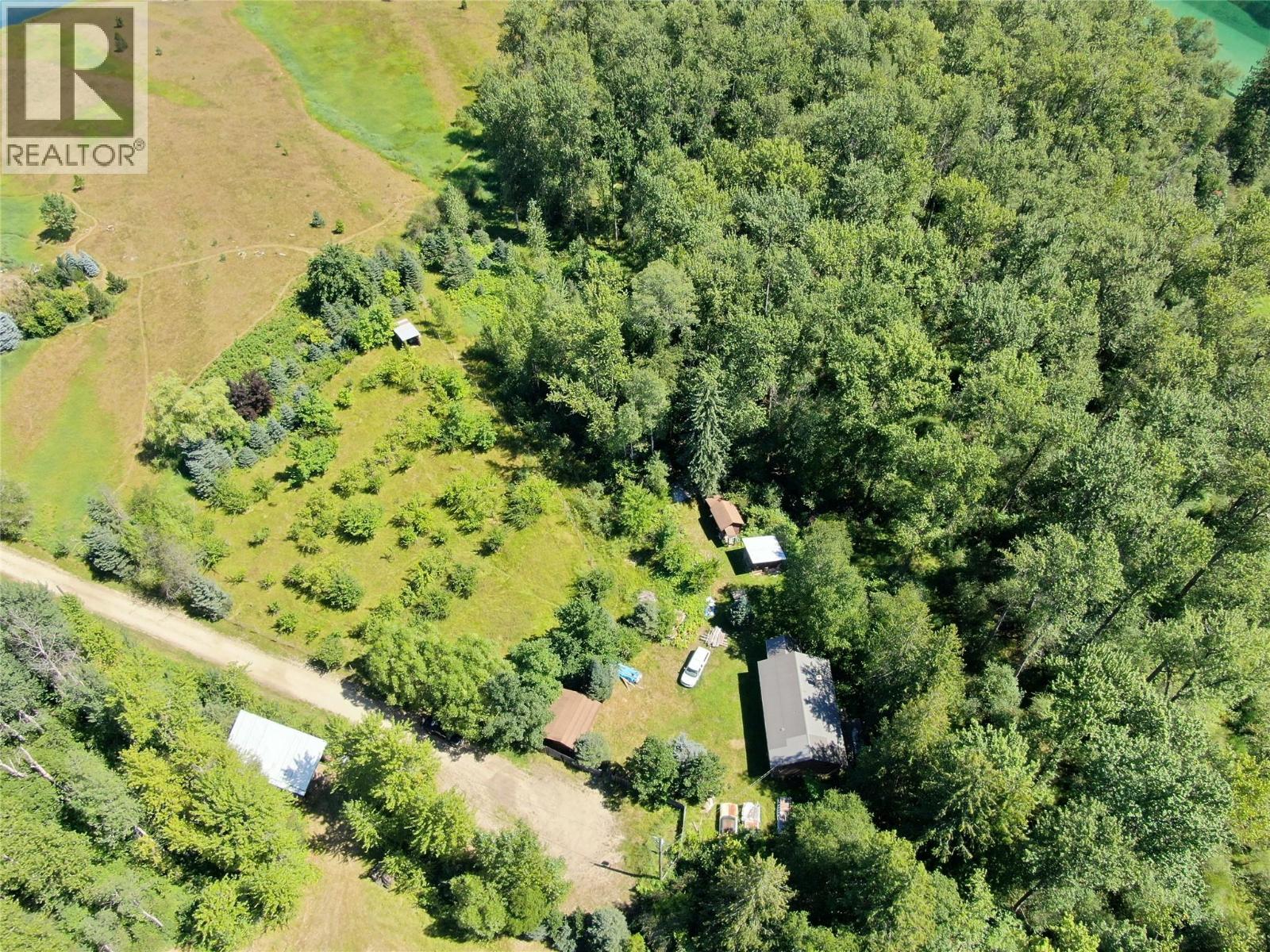 6268 Picard Road, Appledale, British Columbia  V0G 2J0 - Photo 28 - 10358538