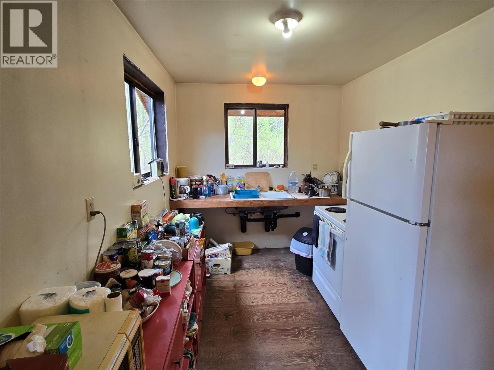 6268 Picard Road, Appledale, British Columbia  V0G 2J0 - Photo 9 - 10358538