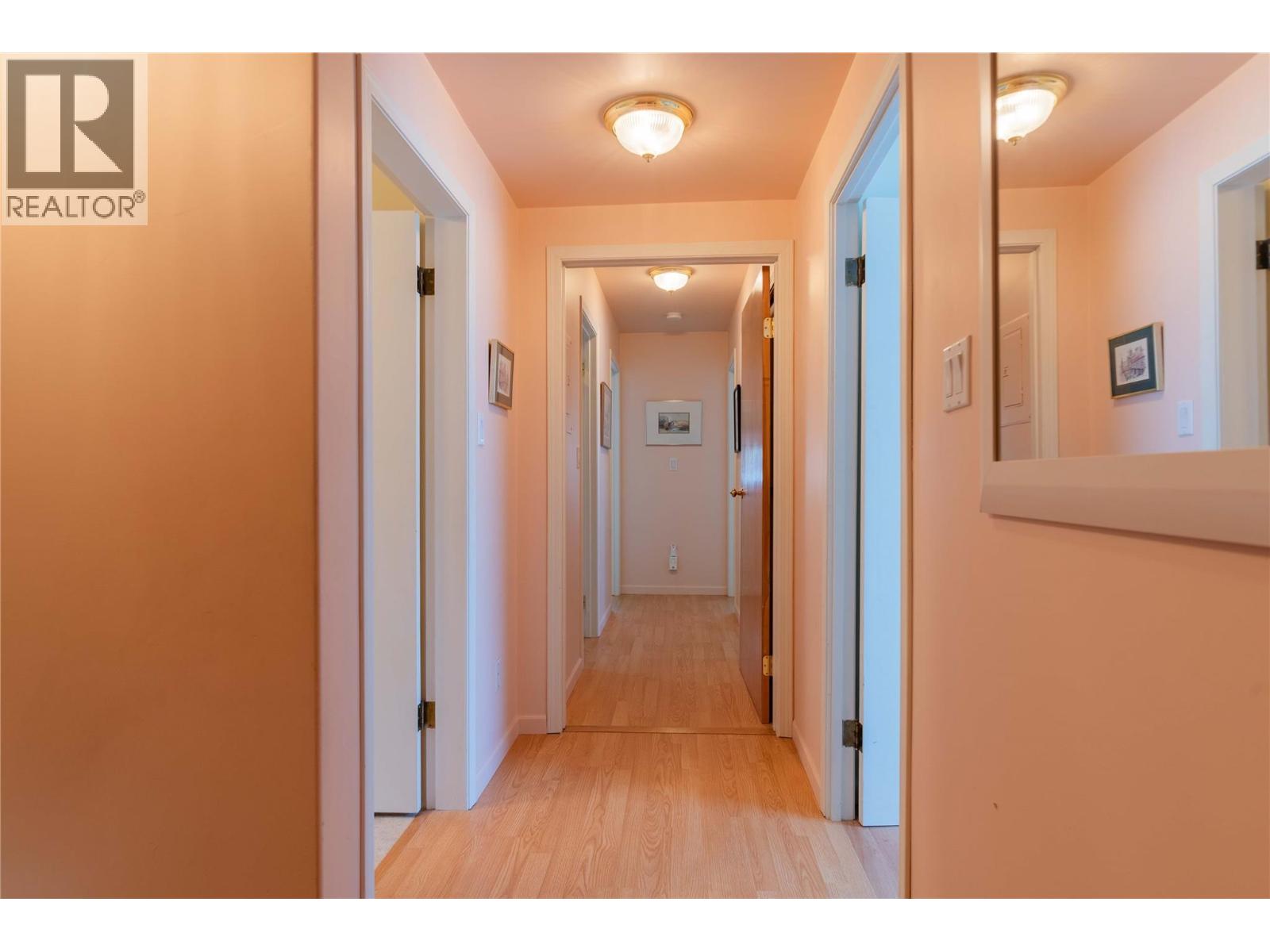 945 Thackeray Street, Warfield, British Columbia  V1R 2C3 - Photo 20 - 10358730