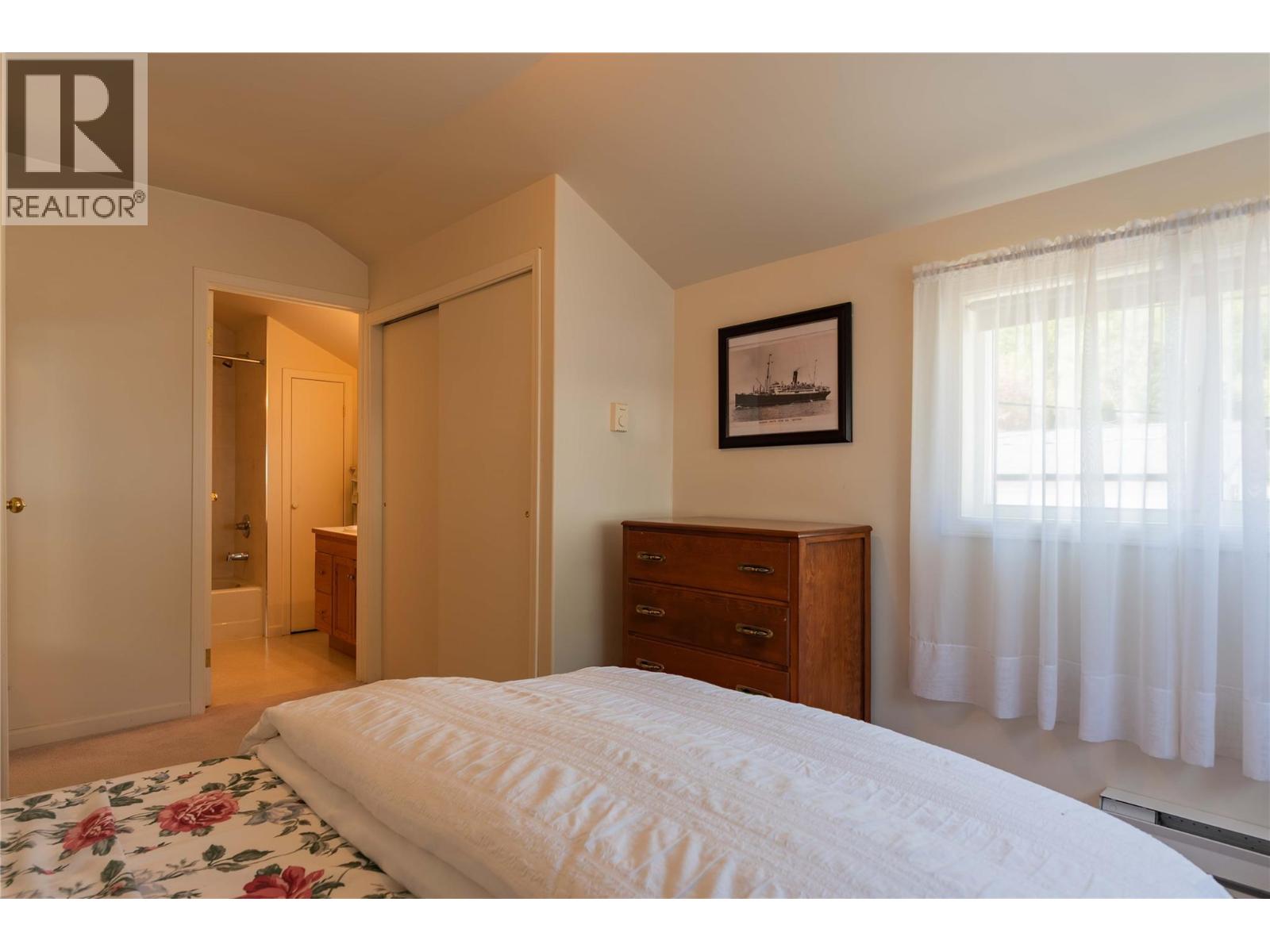 945 Thackeray Street, Warfield, British Columbia  V1R 2C3 - Photo 35 - 10358730