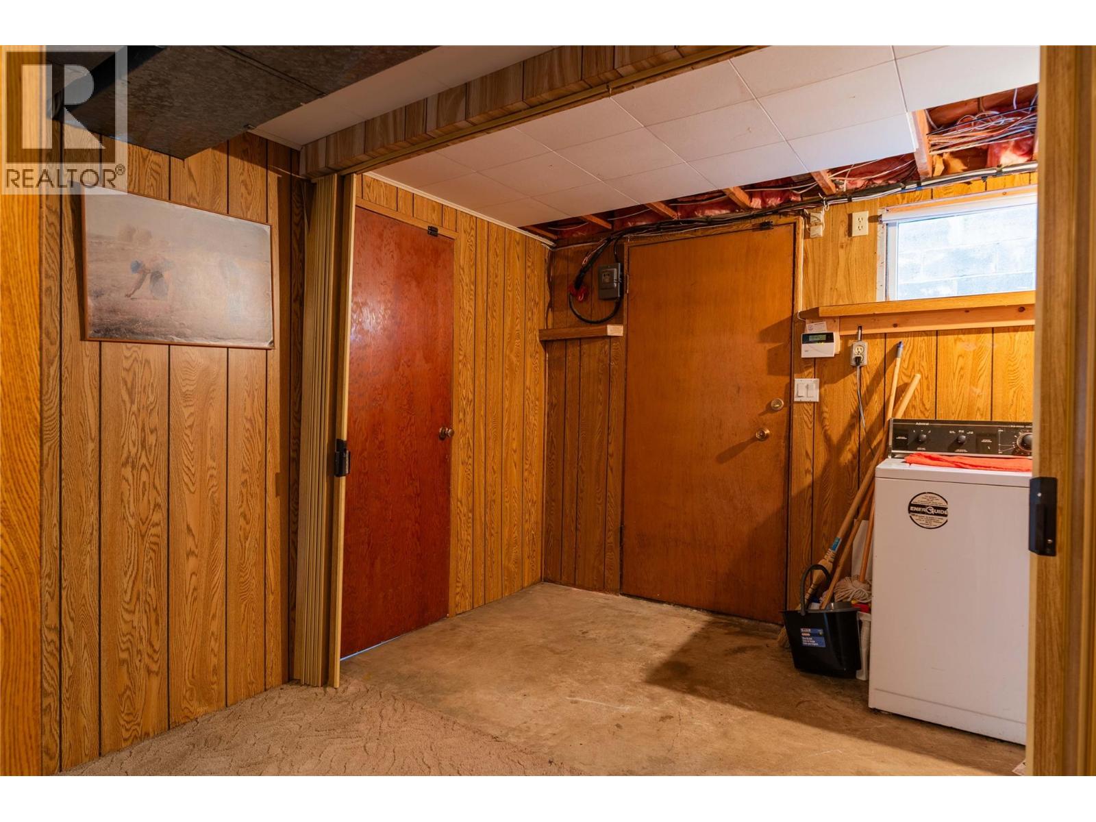 945 Thackeray Street, Warfield, British Columbia  V1R 2C3 - Photo 42 - 10358730