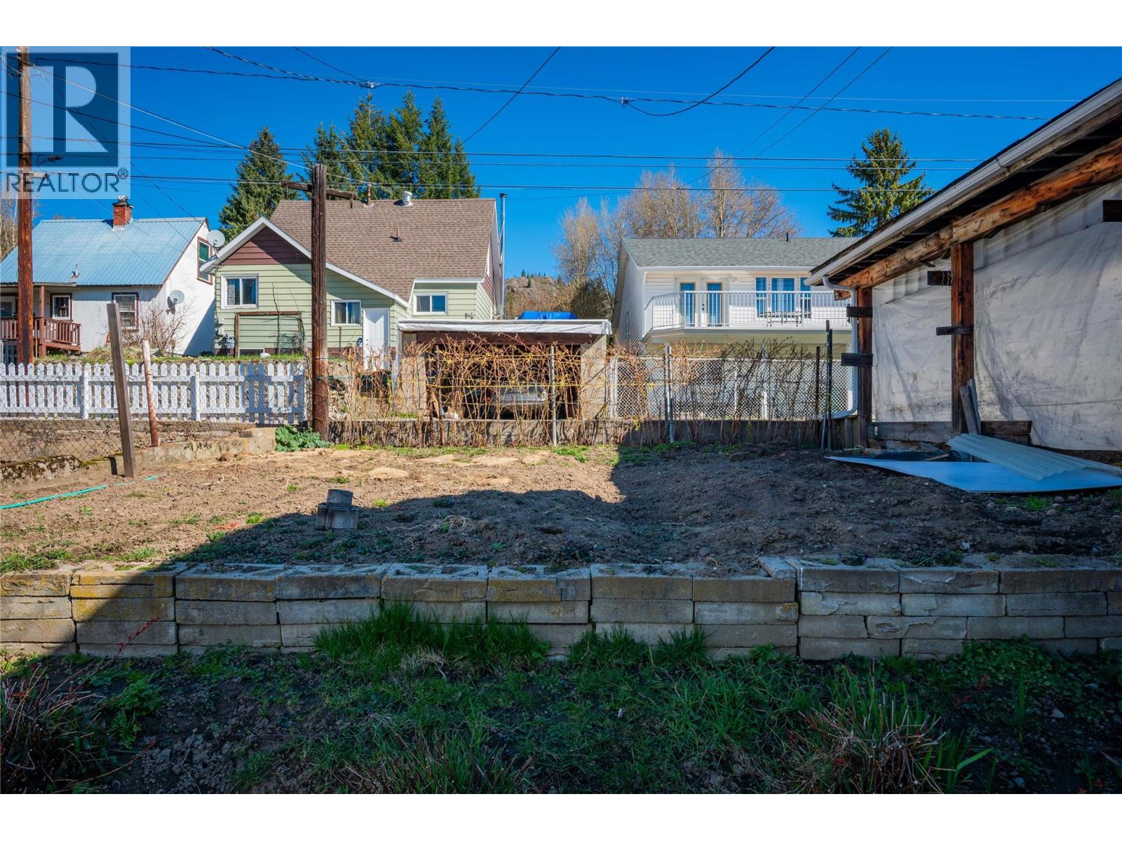 945 Thackeray Street, Warfield, British Columbia  V1R 2C3 - Photo 64 - 10358730