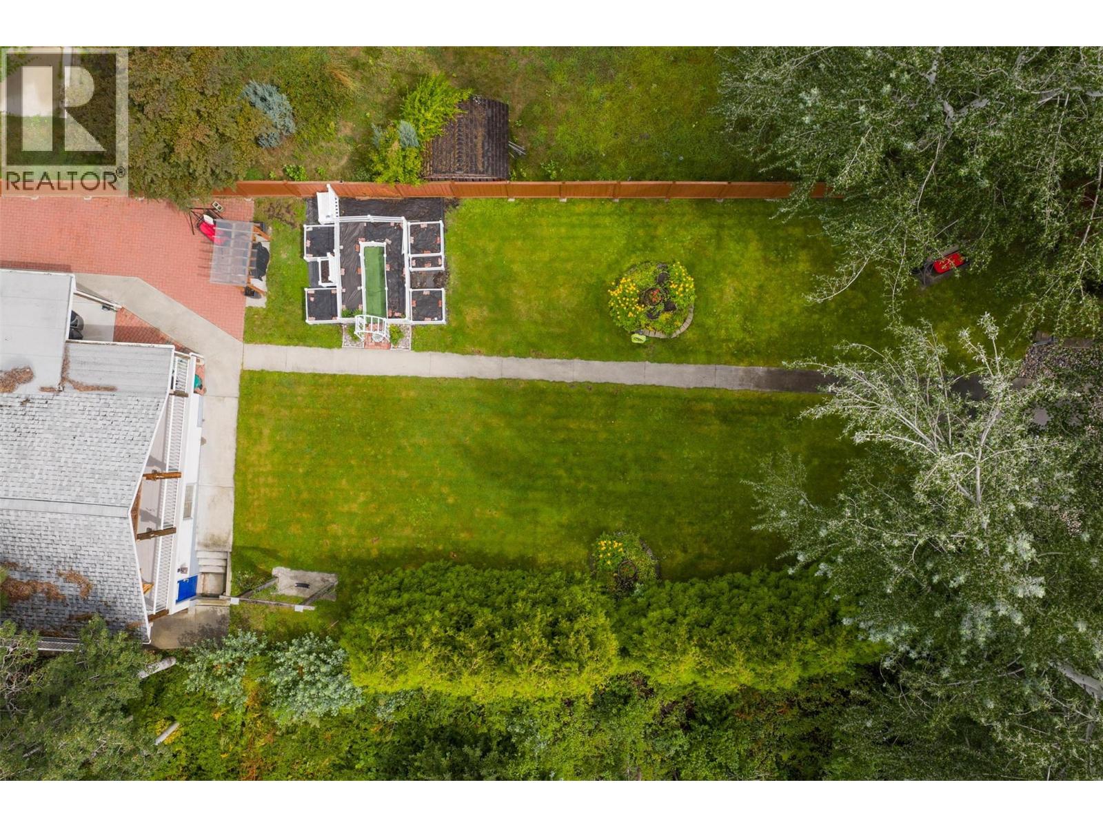 705 8th Avenue, Montrose, British Columbia  V0G 1P0 - Photo 44 - 10358762