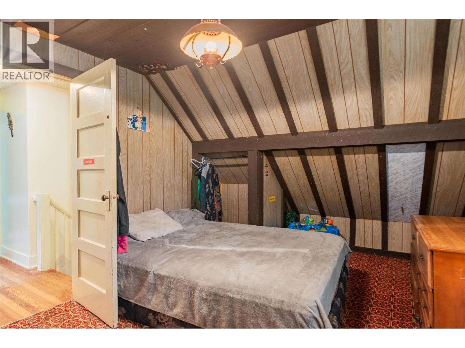 2150 Thompson Avenue, Rossland, British Columbia  V0G 1Y0 - Photo 18 - 10358822