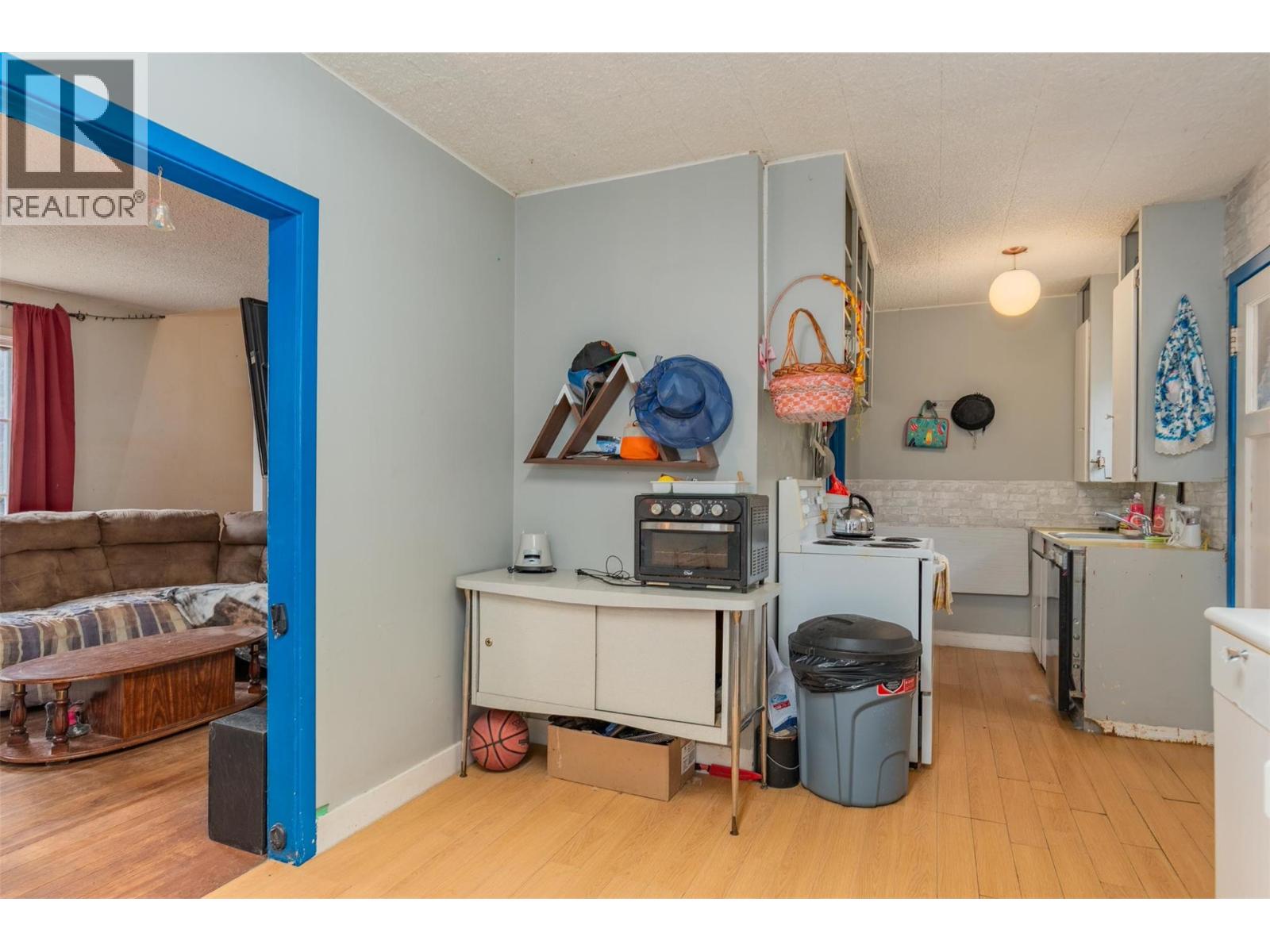 2150 Thompson Avenue, Rossland, British Columbia  V0G 1Y0 - Photo 4 - 10358822