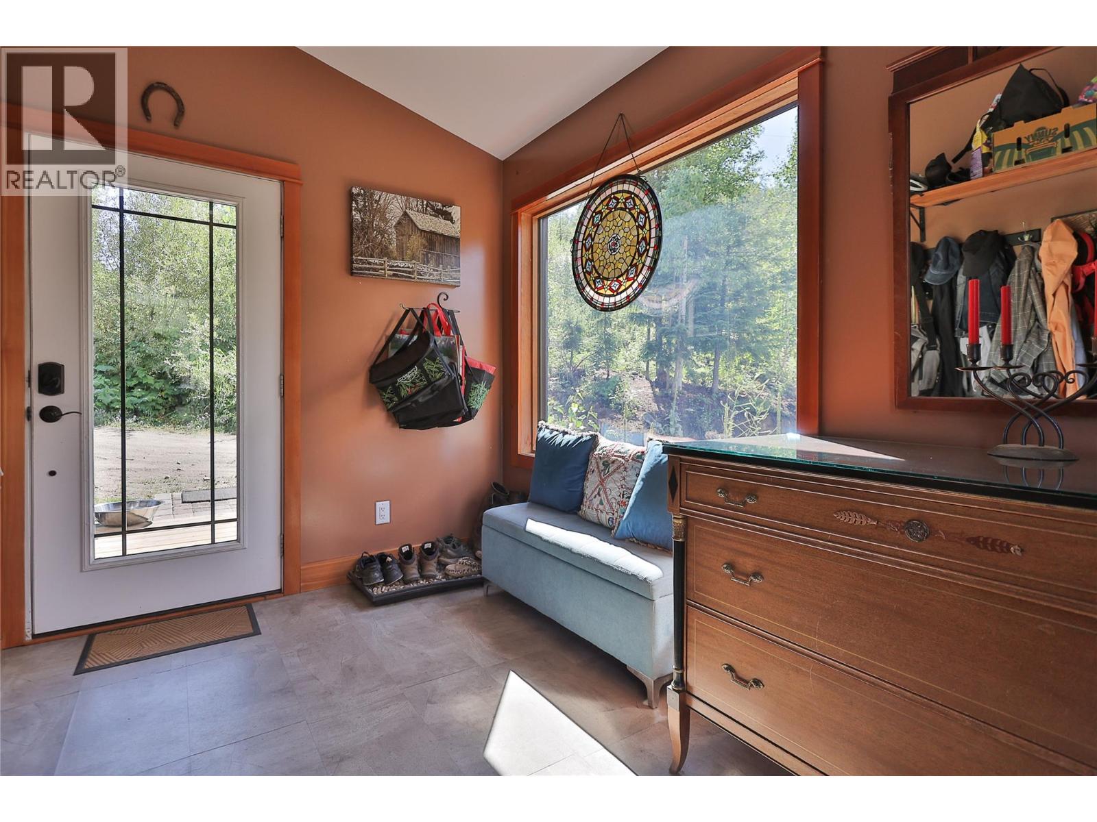 300 Richie Road, Rossland, British Columbia  V0G 1Y0 - Photo 24 - 10358505
