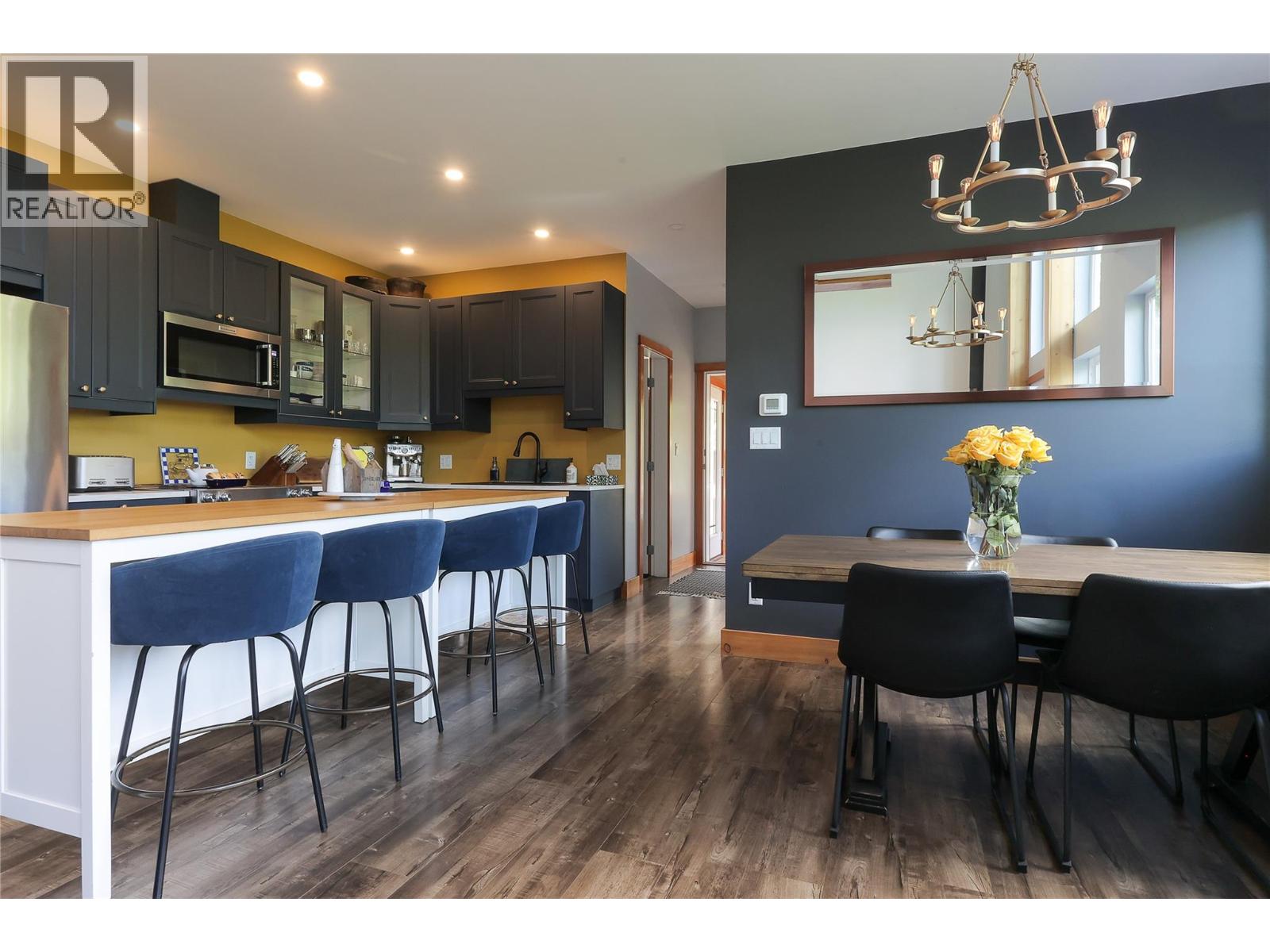 300 Richie Road, Rossland, British Columbia  V0G 1Y0 - Photo 27 - 10358505