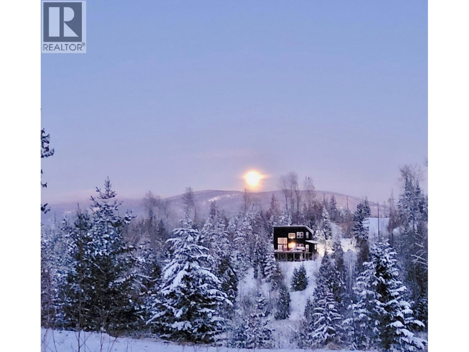 300 Richie Road, Rossland, British Columbia  V0G 1Y0 - Photo 4 - 10358505