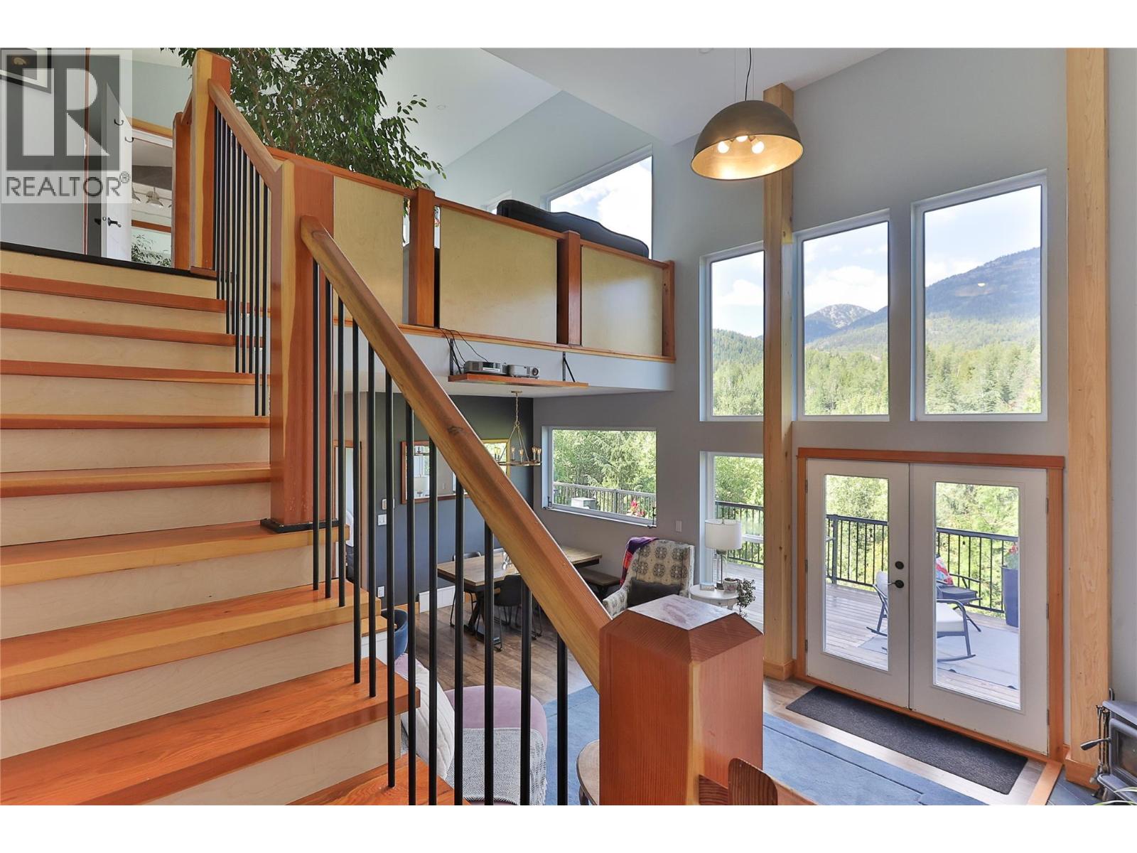 300 Richie Road, Rossland, British Columbia  V0G 1Y0 - Photo 46 - 10358505
