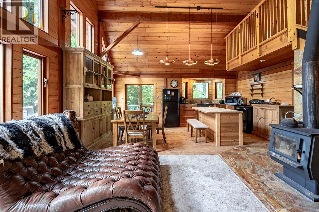2987 Slocan Valley Road W Road, Slocan Park, British Columbia  V0G 2E0 - Photo 11 - 10357590