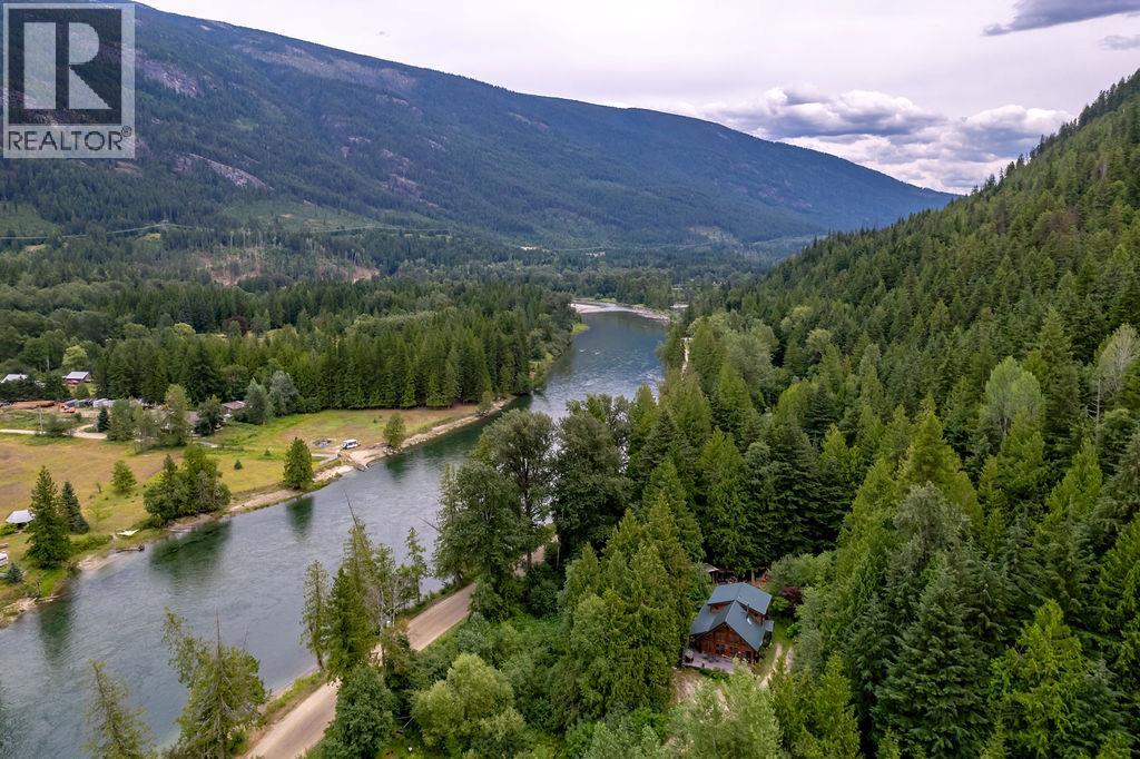 2987 Slocan Valley Road W Road, Slocan Park, British Columbia  V0G 2E0 - Photo 4 - 10357590