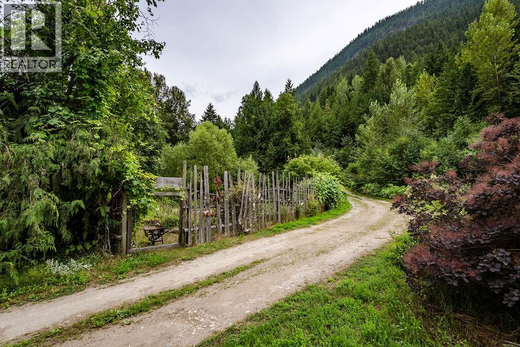 2987 Slocan Valley Road W Road, Slocan Park, British Columbia  V0G 2E0 - Photo 47 - 10357590