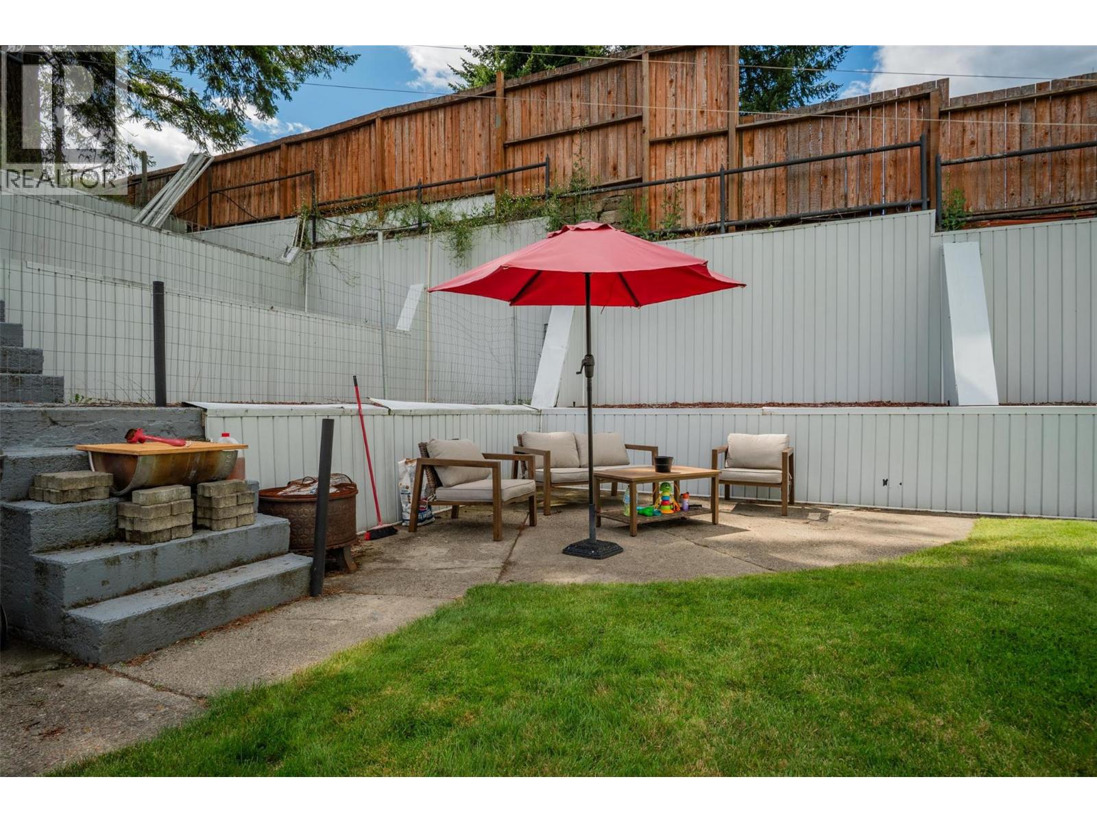 2004 Old Salmo Road, Fruitvale, British Columbia  V0G 1L1 - Photo 61 - 10358878