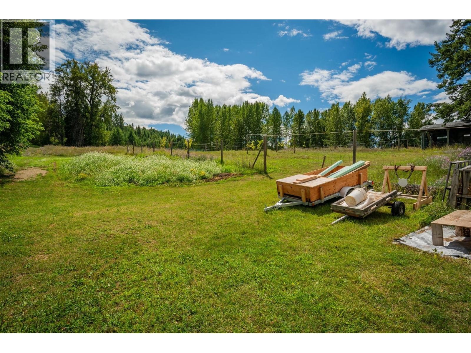 2004 Old Salmo Road, Fruitvale, British Columbia  V0G 1L1 - Photo 68 - 10358878