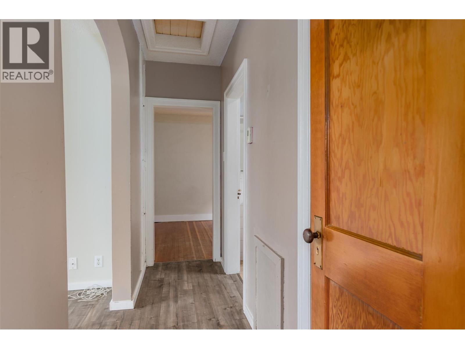 132 Reservoir Road, Trail, British Columbia  V1R 3R9 - Photo 12 - 10359022