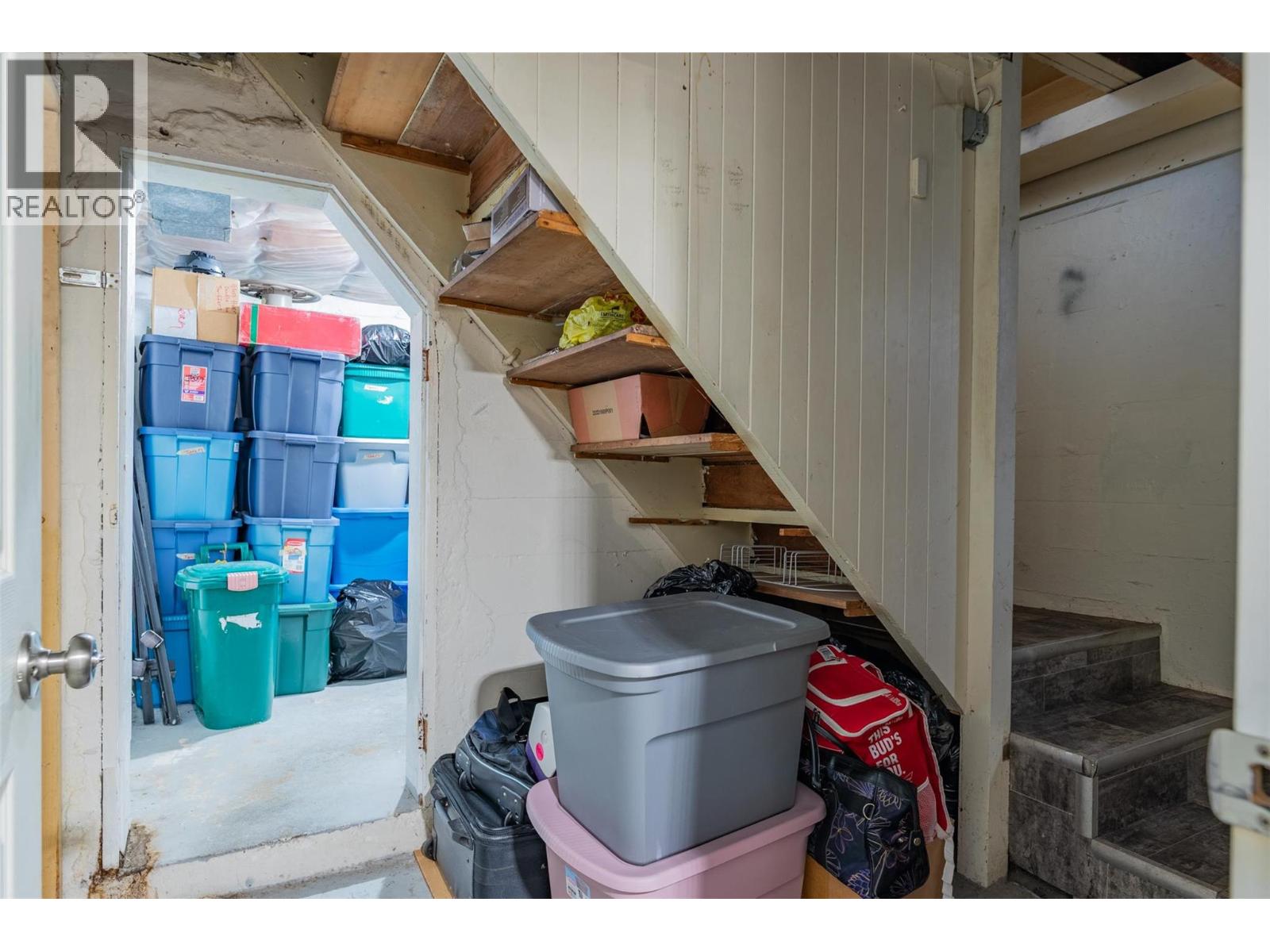 132 Reservoir Road, Trail, British Columbia  V1R 3R9 - Photo 17 - 10359022