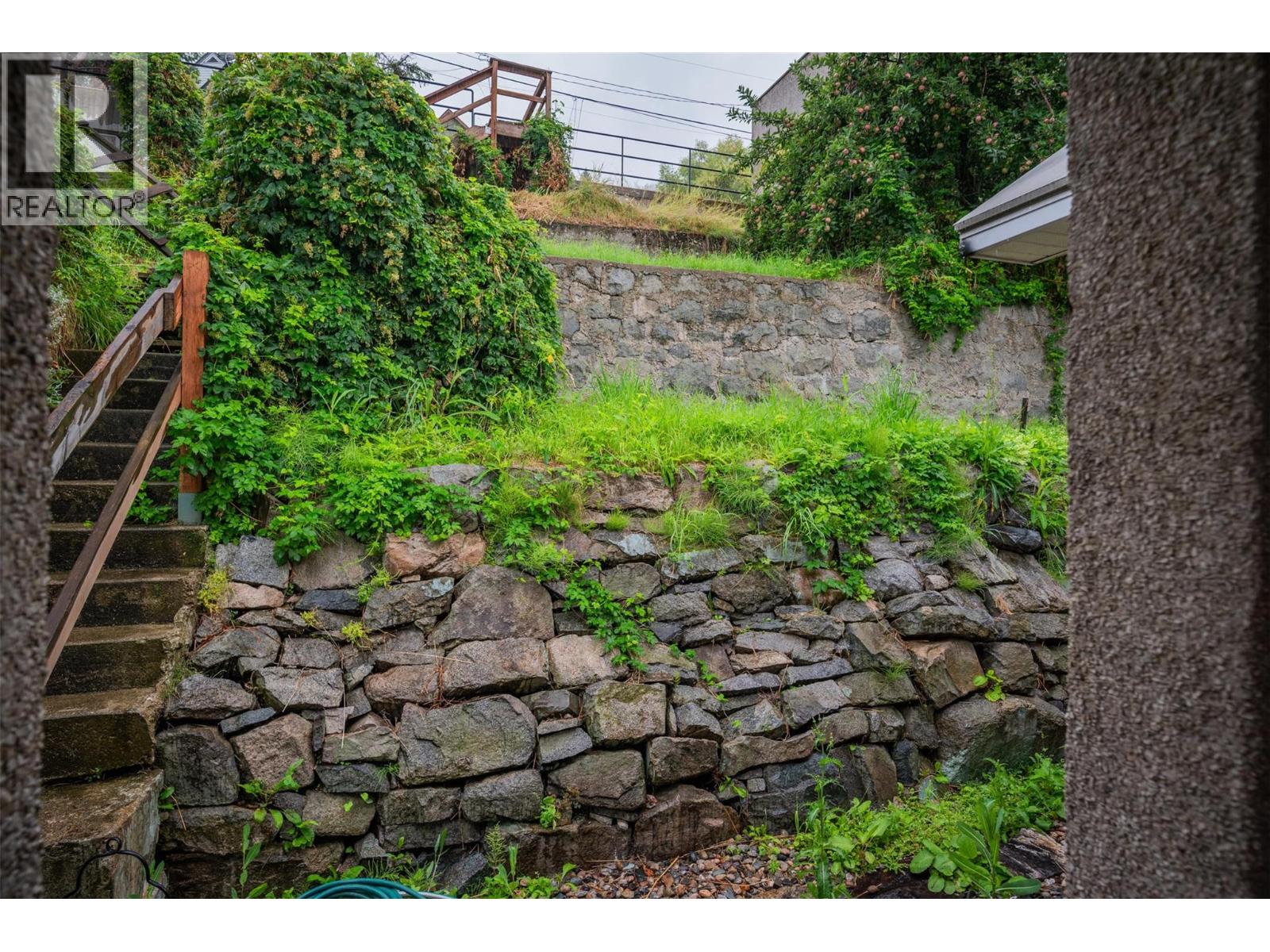 132 Reservoir Road, Trail, British Columbia  V1R 3R9 - Photo 29 - 10359022