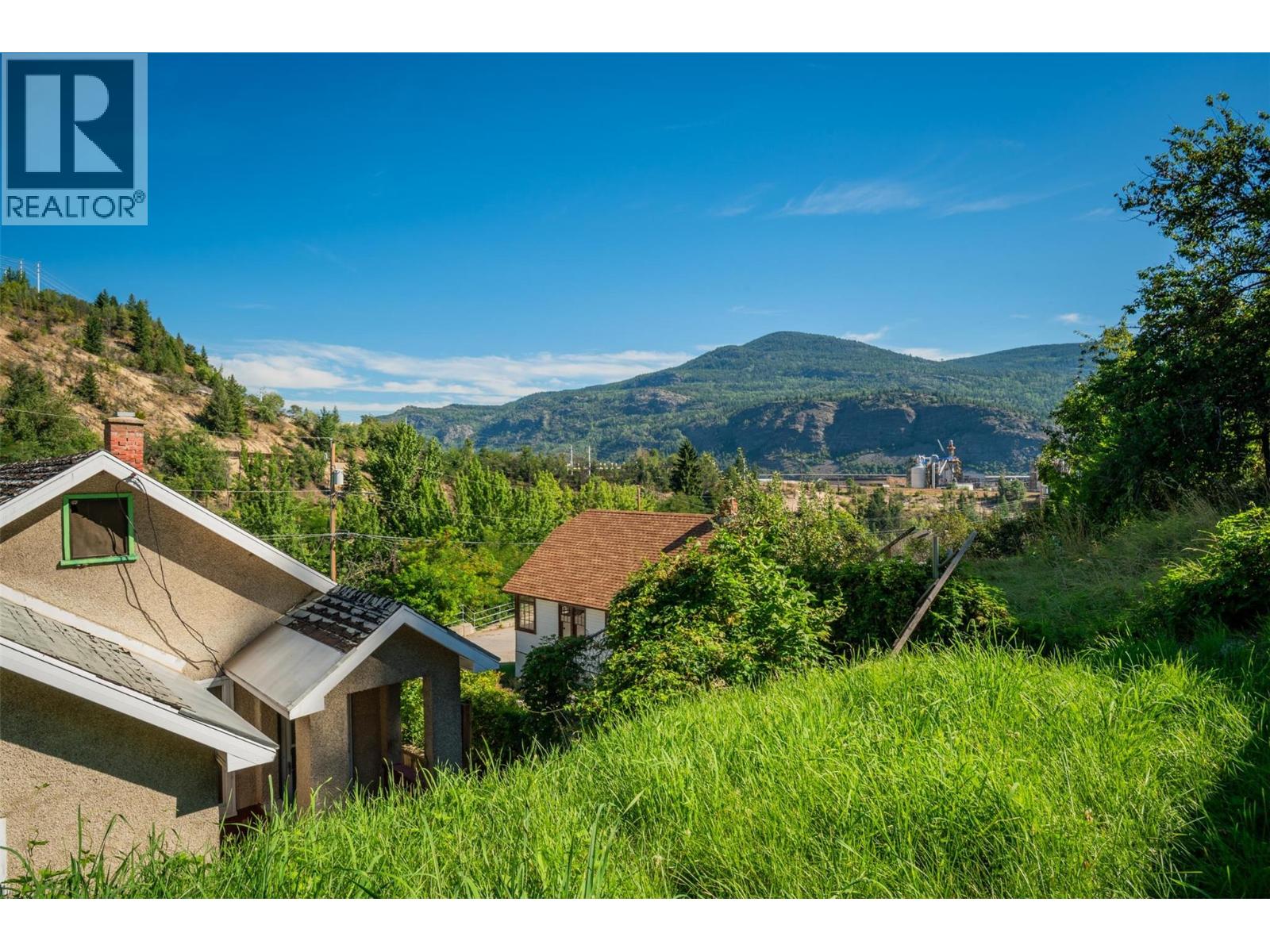 132 Reservoir Road, Trail, British Columbia  V1R 3R9 - Photo 37 - 10359022
