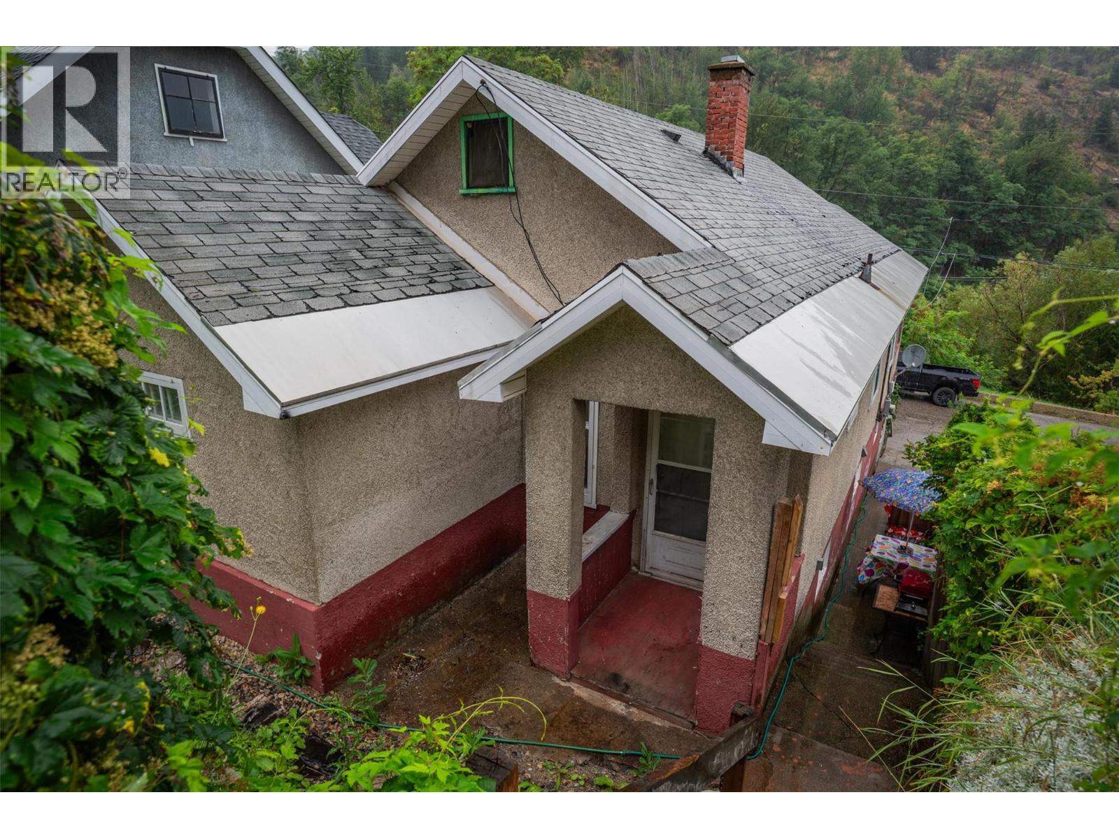 132 Reservoir Road, Trail, British Columbia  V1R 3R9 - Photo 38 - 10359022