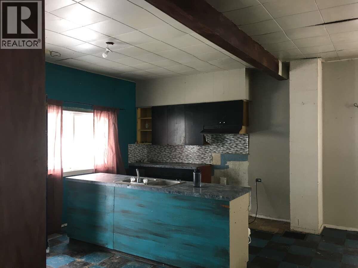 6904 Highway 6, Appledale, British Columbia  V0G 2J0 - Photo 10 - 10359261