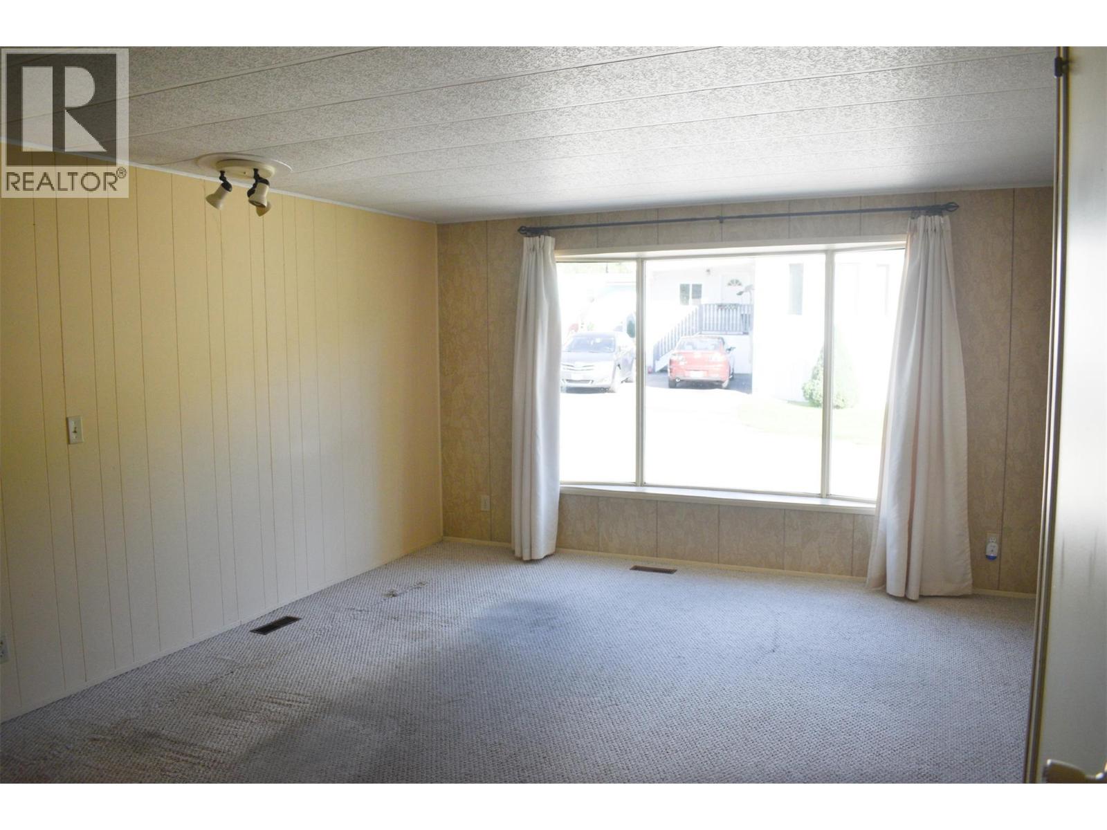 150 Tamarac Avenue Unit# 1, Fruitvale, British Columbia  V0G 1L1 - Photo 9 - 10359277